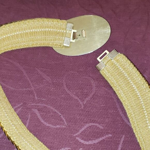 Fashionable Stretchy Goldtone Belt - Picture 4 of 7